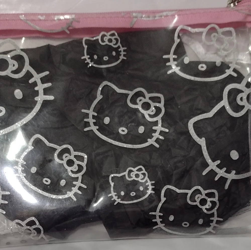 Hello Kitty Sparkling 💖 Pink Pouch Valuables, Zippered Case Laptop, Ipad NWT - Picture 4 of 10
